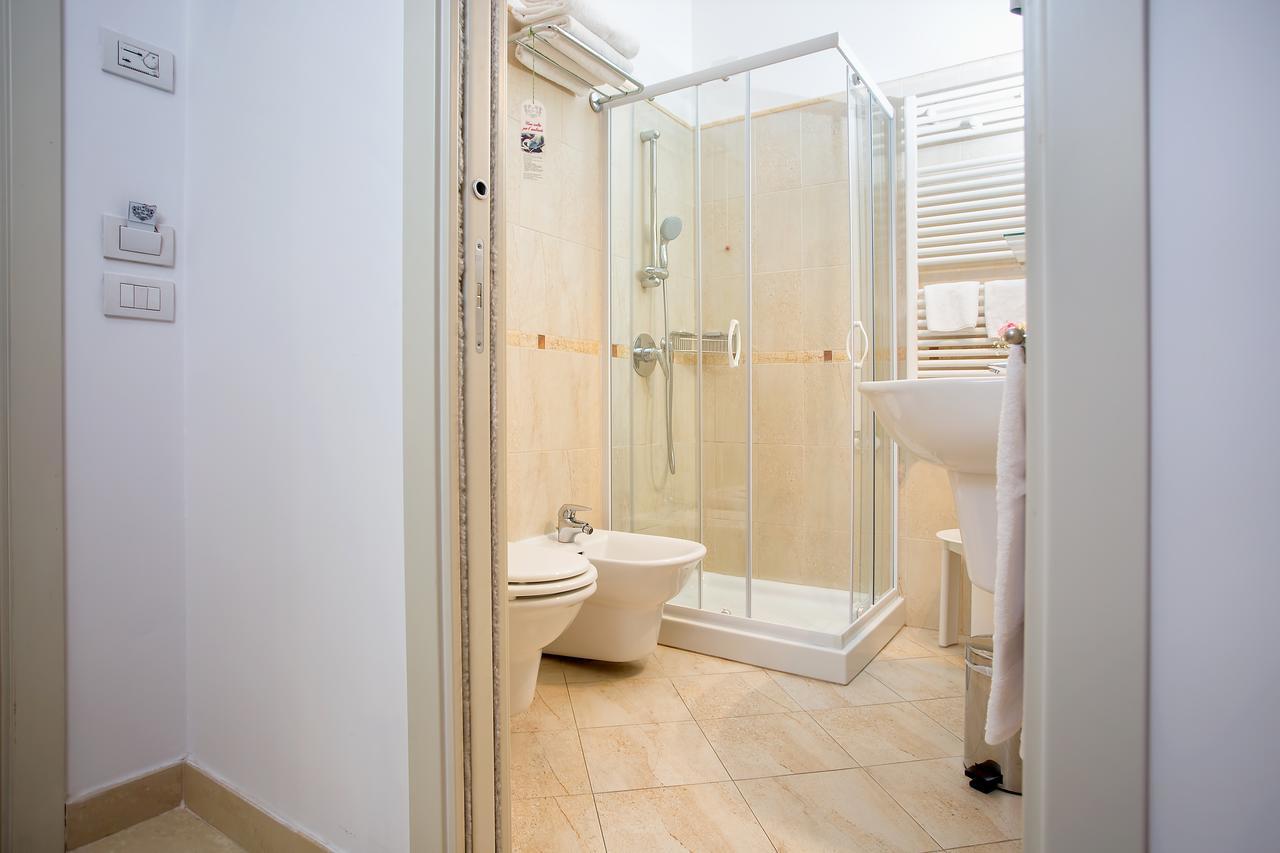 Superior Double Room,704581183:JPEG